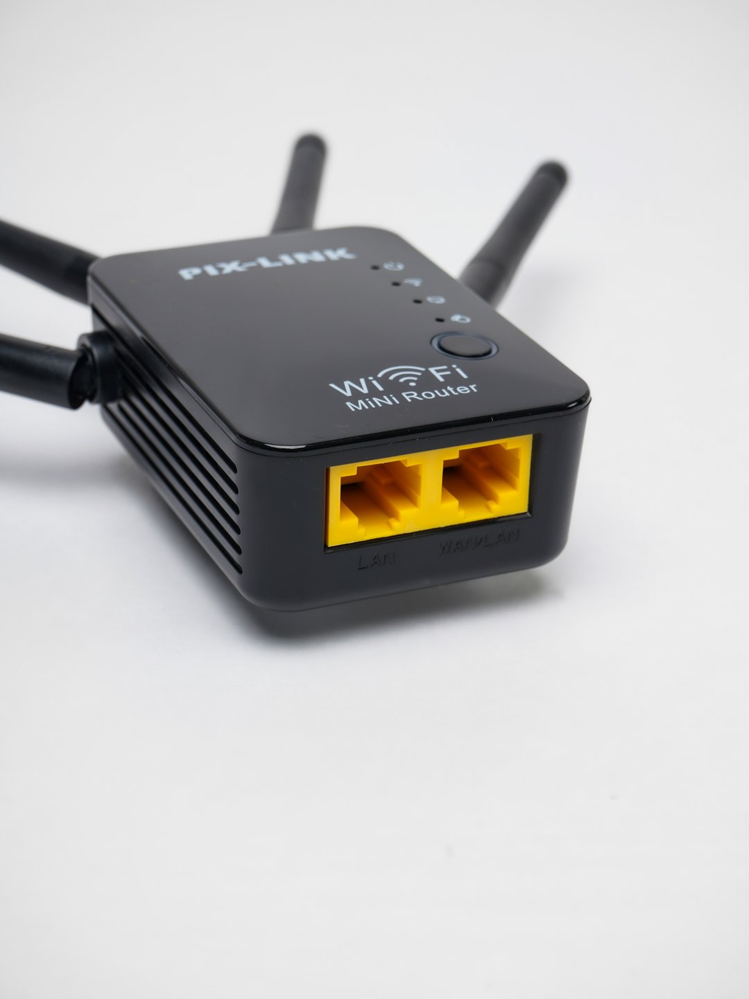 Pix Link - Wi-Fi Repeater
